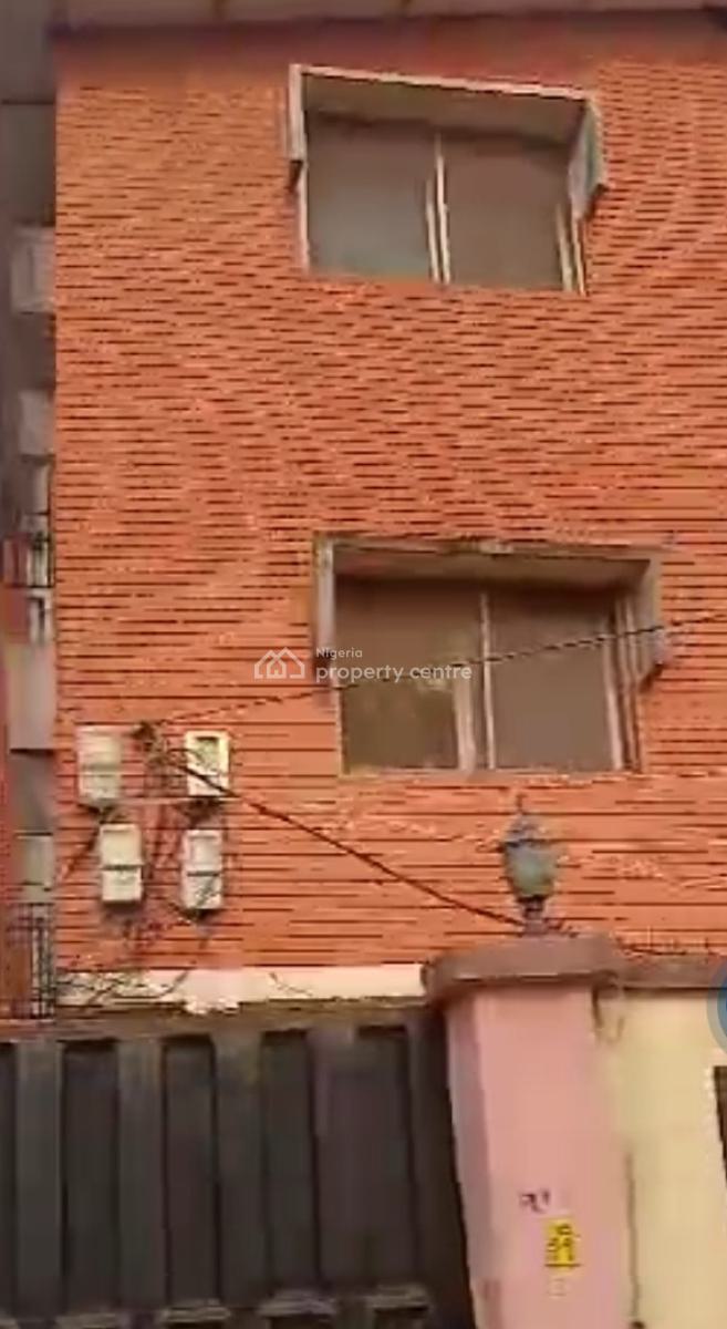 5flat of 2 Bedroom with  Warehouse Down Stairs,   *location* Off Ogunl, Off Ogunlana Akowonjo Lagos, Akowonjo, Alimosho, Lagos, Block of Flats for Sale