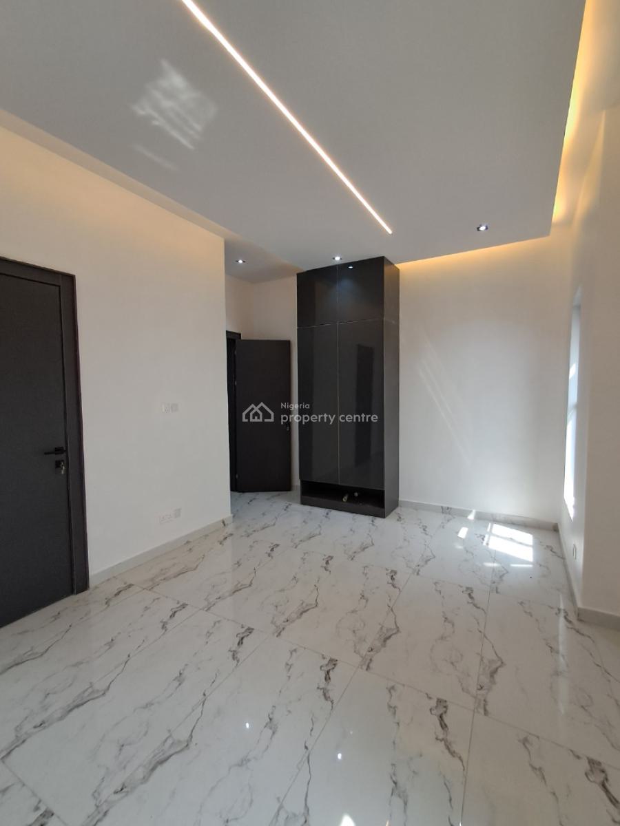 Tastefully and Executive 5bedroom Duplex with Bq and a Lovely Zone, Gra Phase 2, Magodo, Lagos, Detached Duplex for Sale