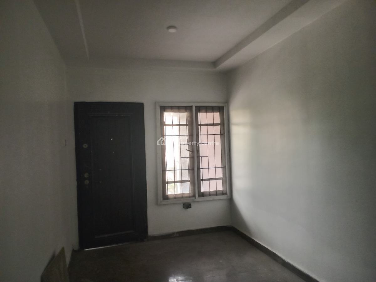 Renovated 4 Bedrooms Terraced Duplex in an Estate, Naf Harmony Estate, Port Harcourt, Rivers, Terraced Duplex for Rent