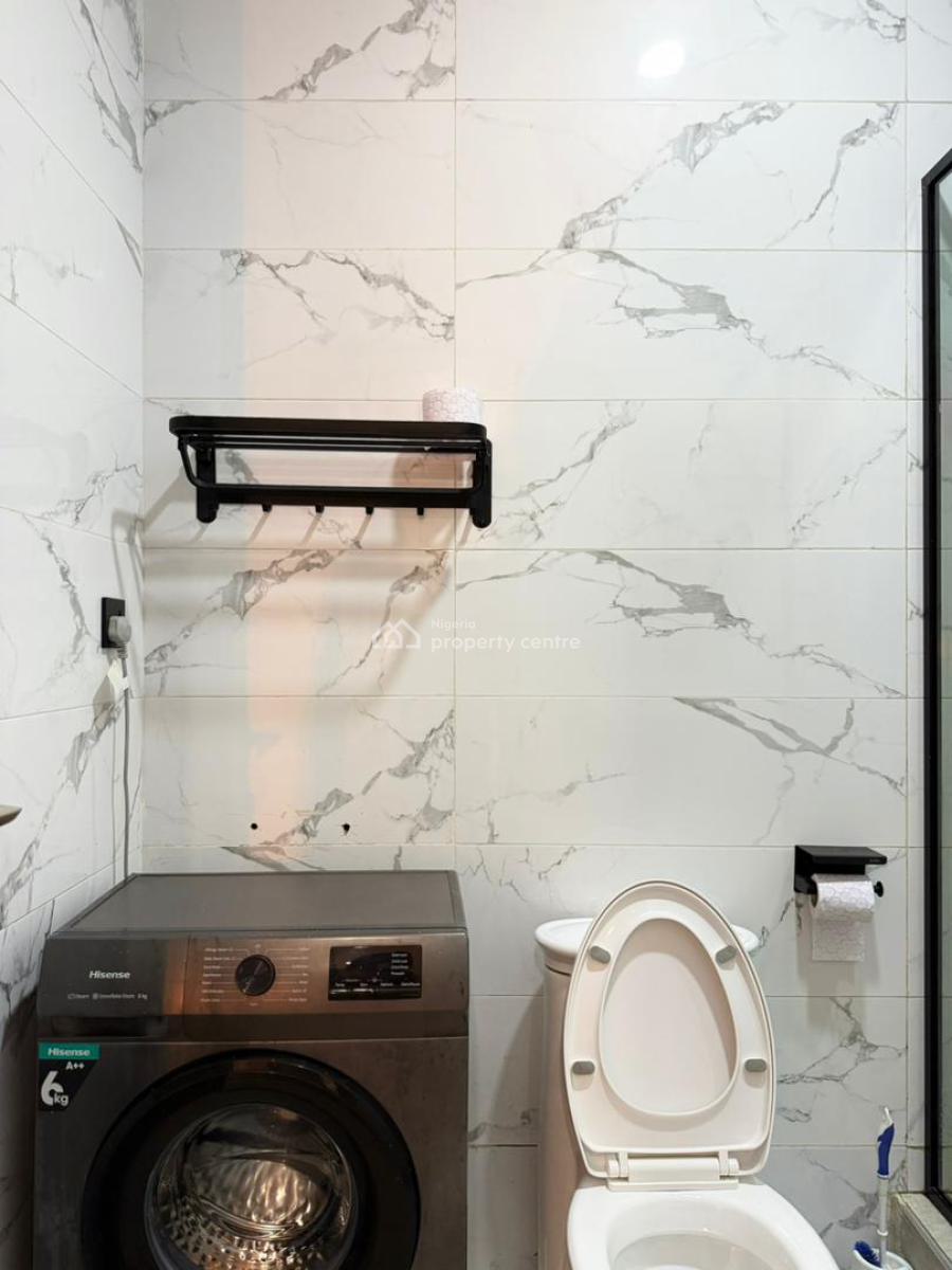 Luxury 1 Bedroom with Swimming Pool, Lekki Phase 1, Lekki, Lagos, Flat / Apartment Short Let