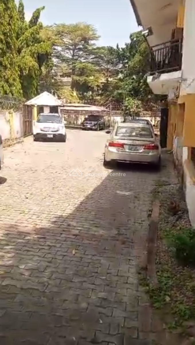 4 Units of 3 Bedrooms Flat, 5 Units Selfcontain for Sell, Wuse 2, Abuja, Flat / Apartment for Sale