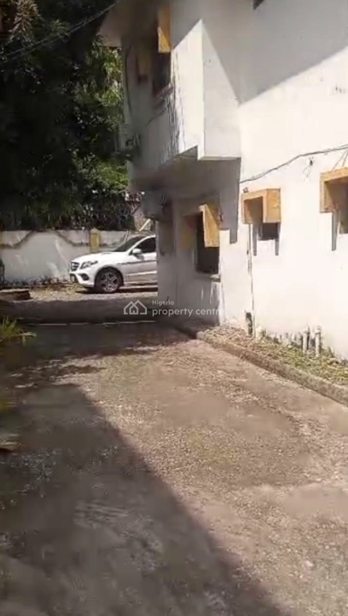 4 Units of 3 Bedrooms Flat, 5 Units Selfcontain for Sell, Wuse 2, Abuja, Flat / Apartment for Sale