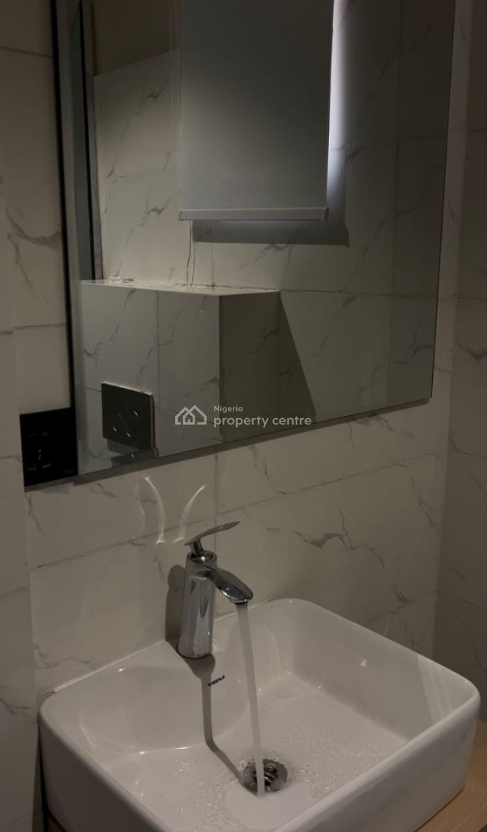 2 Bedrooms Apartment, Lekki Phase 1, Lekki, Lagos, Flat / Apartment Short Let
