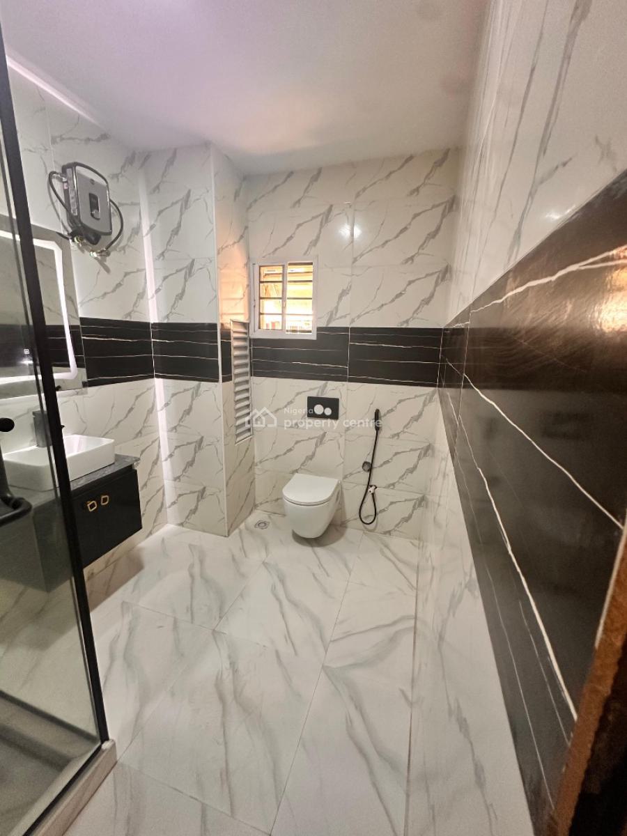 Exquisite 2 Bedroom Apartment with Elevator Pool Gym, Freedom Way, Lekki Phase 1, Lekki, Lagos, Flat / Apartment for Rent