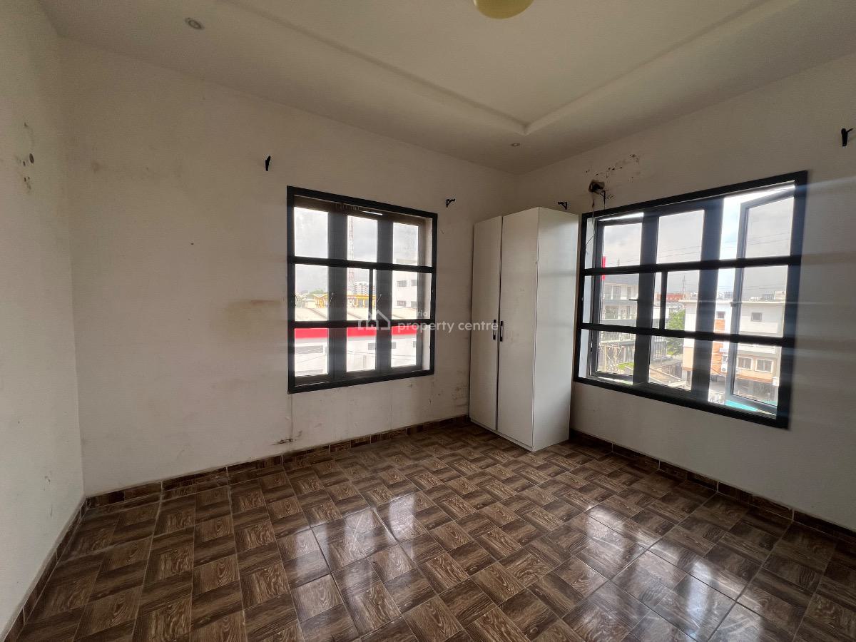 Spacious 2 Bedroom Apartment, Lekki Phase 1 Right, Lekki Phase 1, Lekki, Lagos, Flat / Apartment for Rent