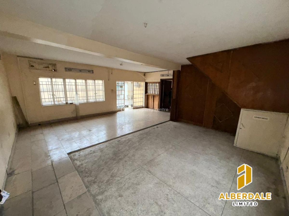 Spacious Commercial 4-bedroom Duplex with Staff Quarters, Ilupeju, Lagos, Detached Duplex for Rent