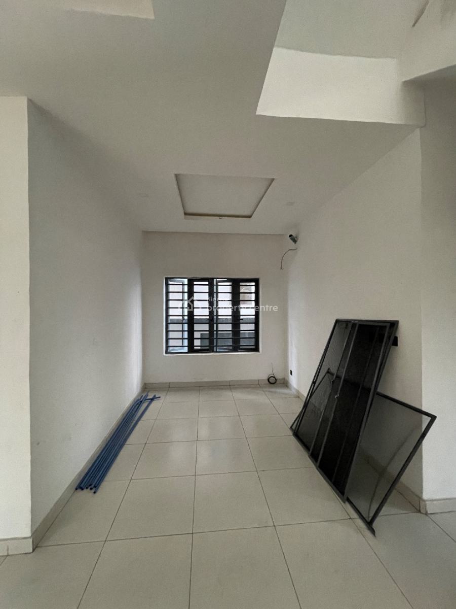 Comfortable 4 Bedroom Duplex, Orchid Road, Lekki Expressway, Lekki, Lagos, Detached Duplex for Sale