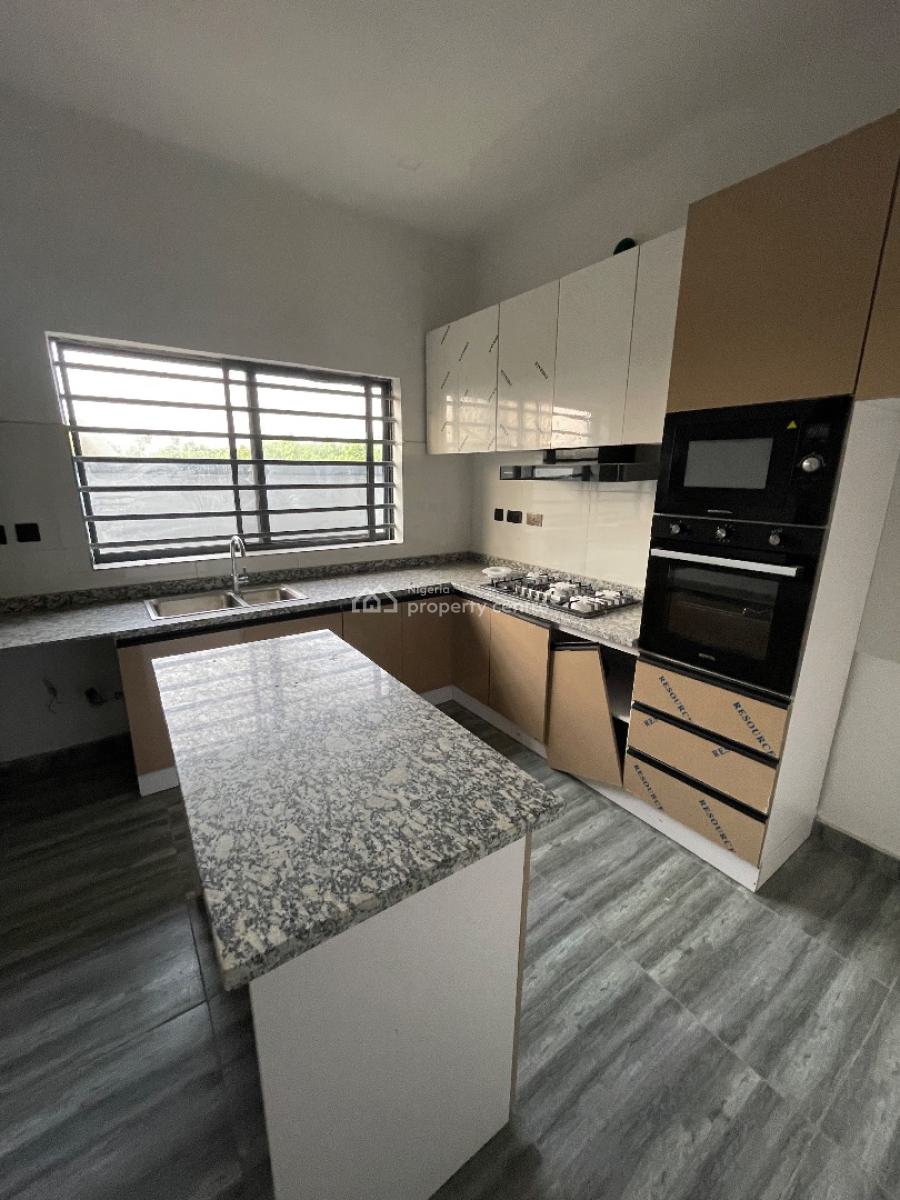 Comfortable 4 Bedroom Duplex, Orchid Road, Lekki Expressway, Lekki, Lagos, Detached Duplex for Sale