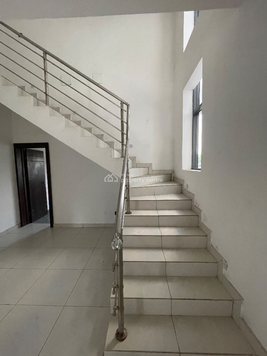 Comfortable 4 Bedroom Duplex, Orchid Road, Lekki Expressway, Lekki, Lagos, Detached Duplex for Sale