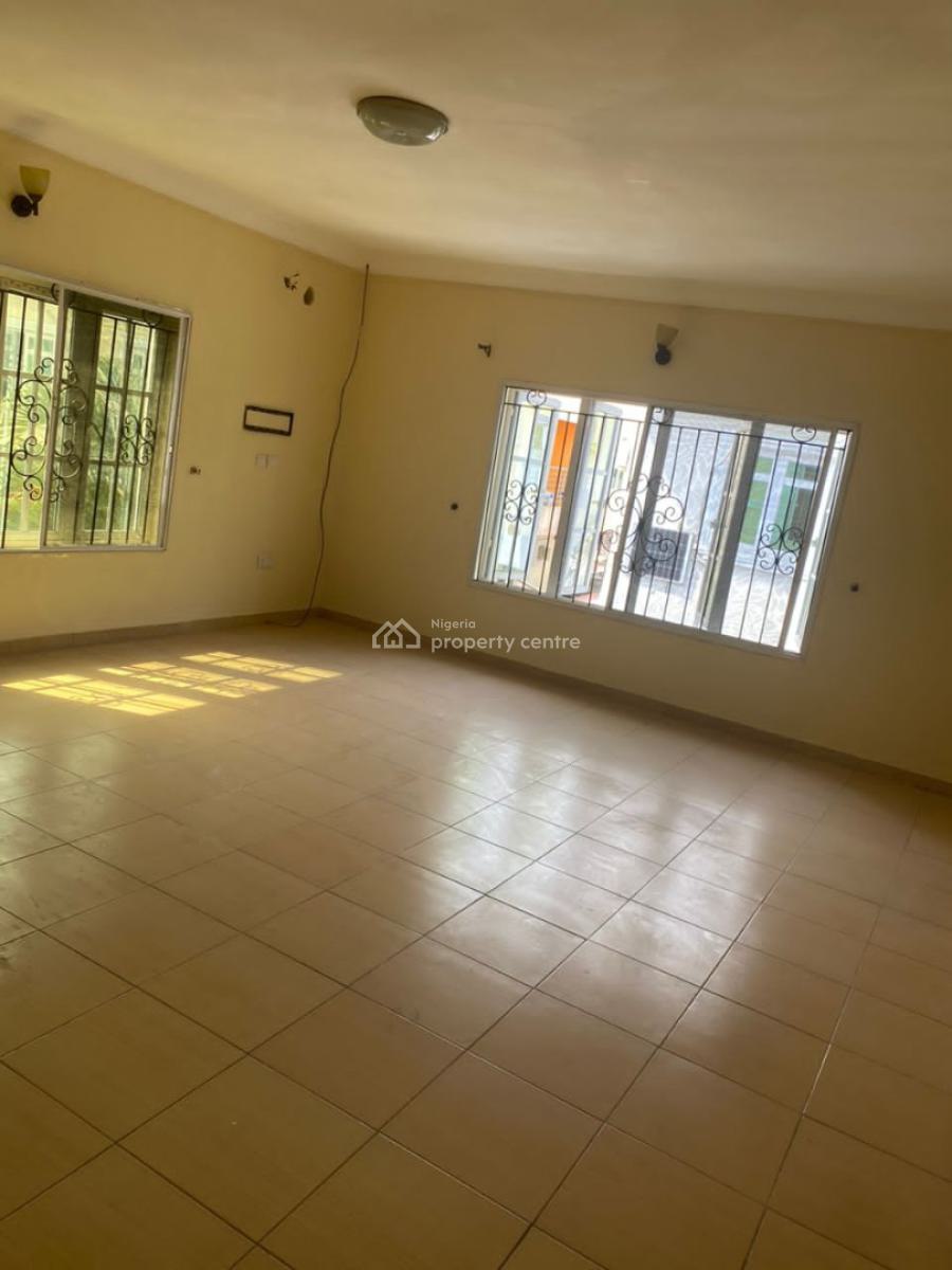 Four Bedroom Semi Detached Duplex with a Bq, Chevron Lekki, Lekki, Lagos, Semi-detached Duplex for Rent