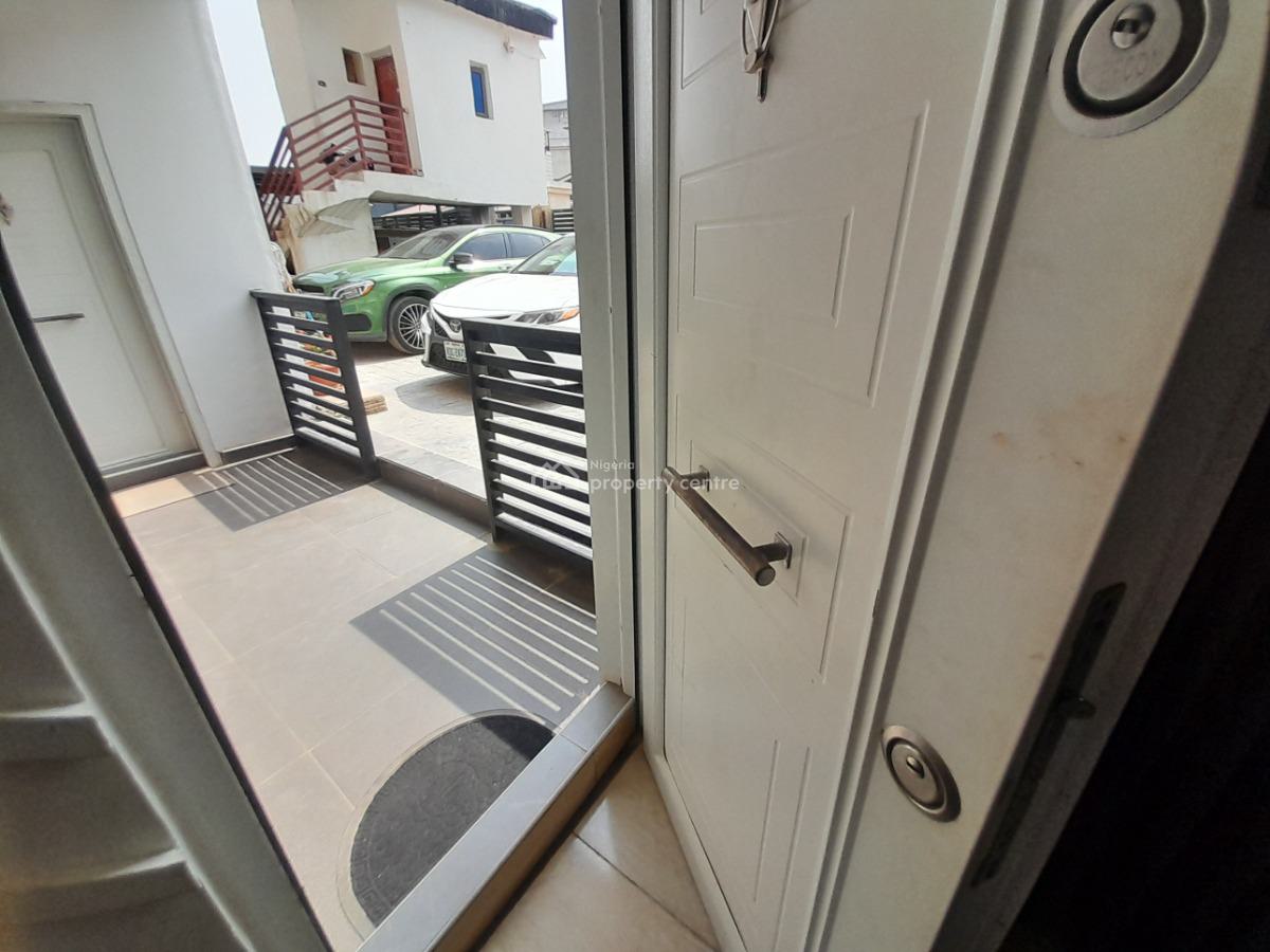 Brand-new Luxury 2 Bedrooms Apartment with En-suite Rooms, Guzape District, Abuja, Flat / Apartment Short Let