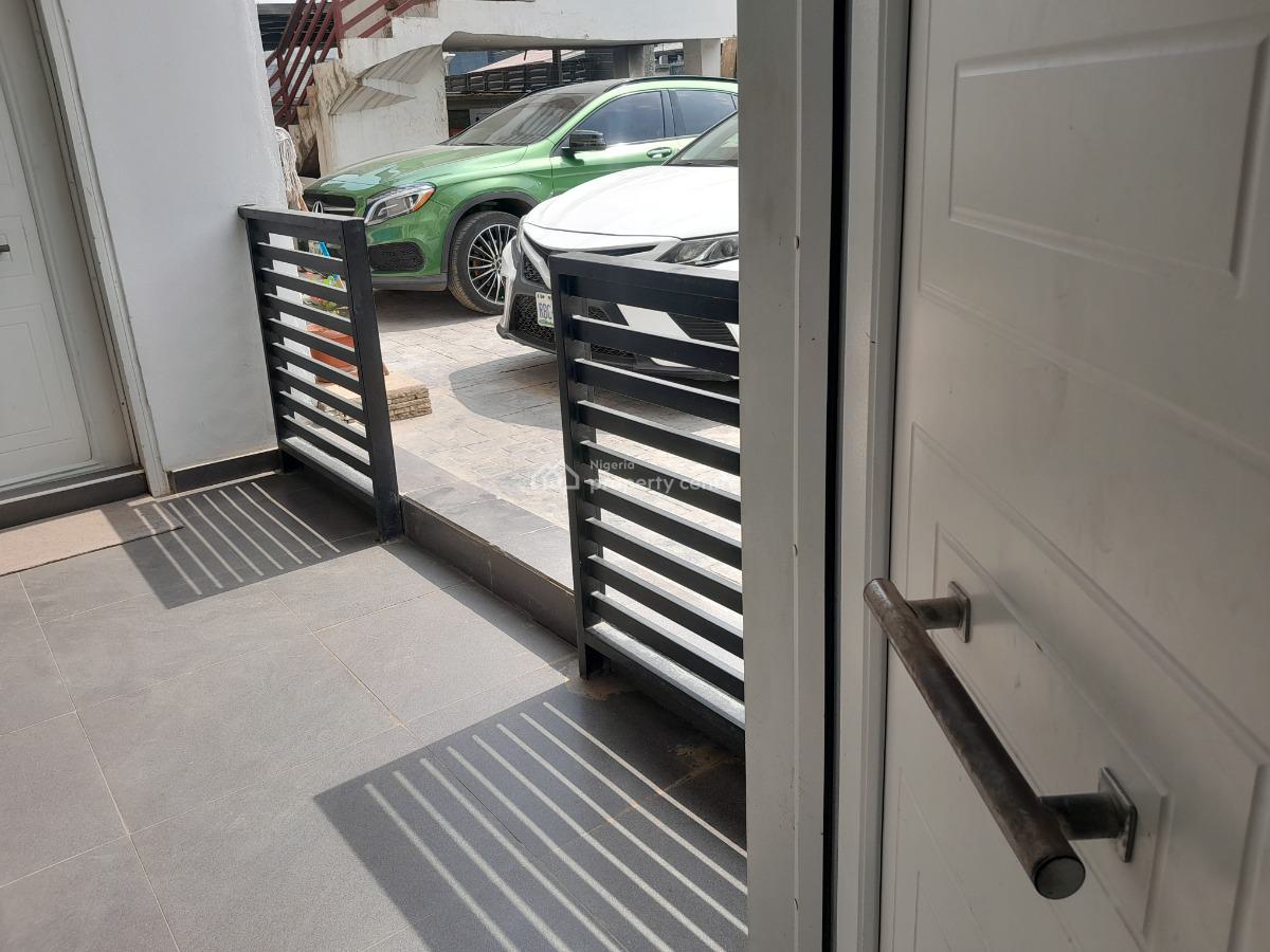 Brand-new Luxury 2 Bedrooms Apartment with En-suite Rooms, Guzape District, Abuja, Flat / Apartment Short Let