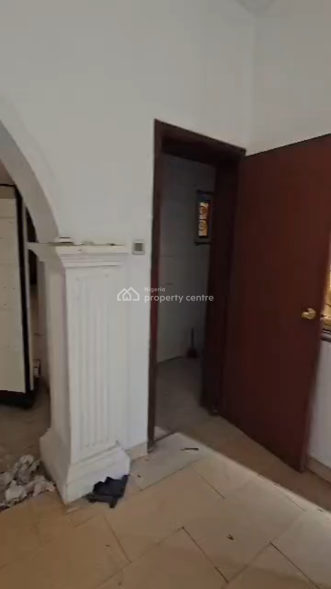 Spacious 6-bedroom Semi, Raji Rasaki Lagos, Amuwo Odofin, Lagos, Semi-detached Duplex for Rent