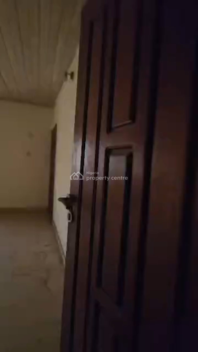 Spacious 6-bedroom Semi, Raji Rasaki Lagos, Amuwo Odofin, Lagos, Semi-detached Duplex for Rent