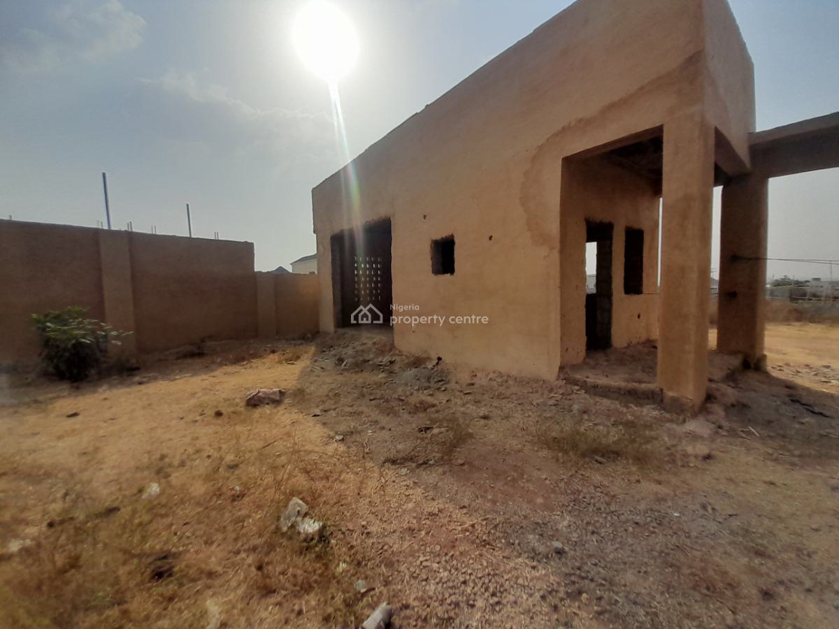 Contemporary Semi-finished 4-bedroom Duplex with Bq and Courtyard, Galadimawa, Abuja, Terraced Duplex for Sale