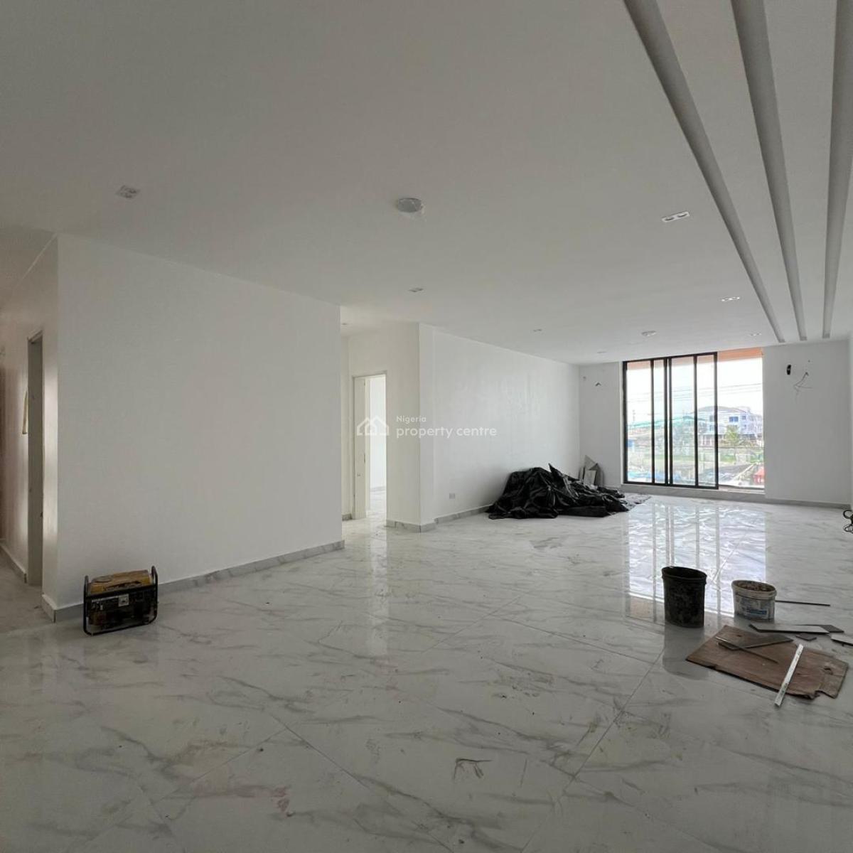 1 Bedroom Apartment with Gym, Swimming Pool & Elevator, Lekki Phase 1, Lekki, Lagos, Flat / Apartment for Sale