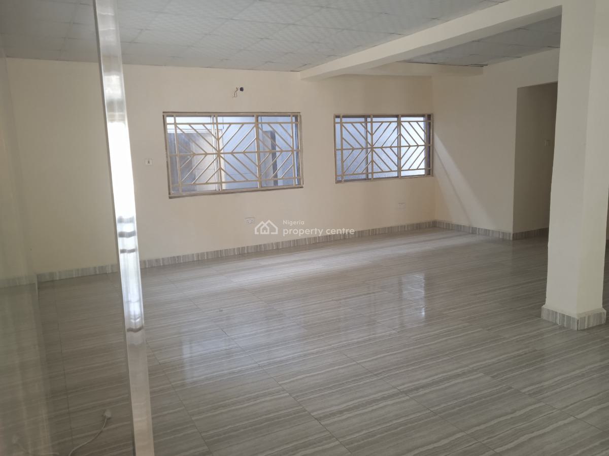 Commercial 300sqm Duplex Suitable for Supermarket, Lab,hospital,clinic, By Kado, Jabi, Abuja, Restaurant / Bar for Rent
