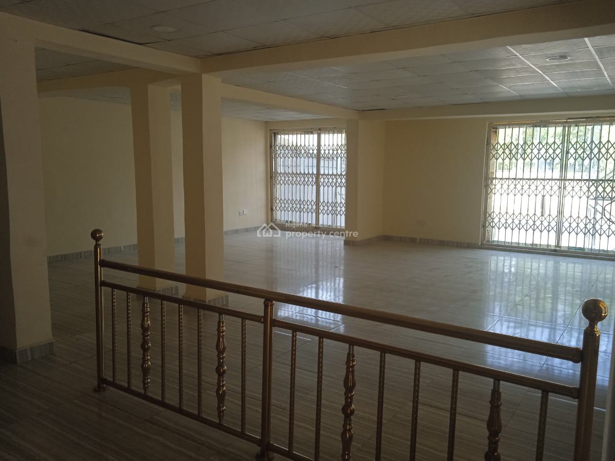 Commercial 300sqm Duplex Suitable for Supermarket, Lab,hospital,clinic, By Kado, Jabi, Abuja, Restaurant / Bar for Rent