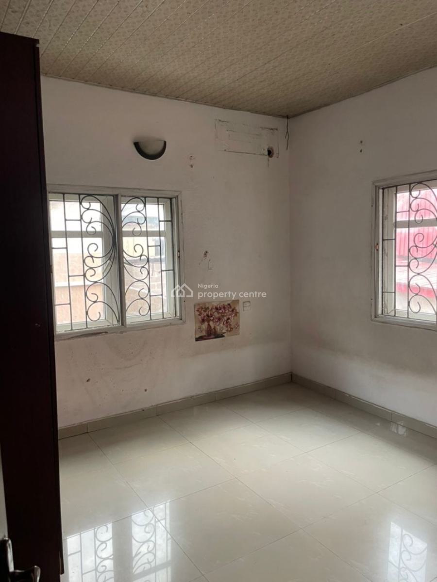 3bedroom Flat Upstairs, Ori-oke, Ogudu, Lagos, Flat / Apartment for Rent