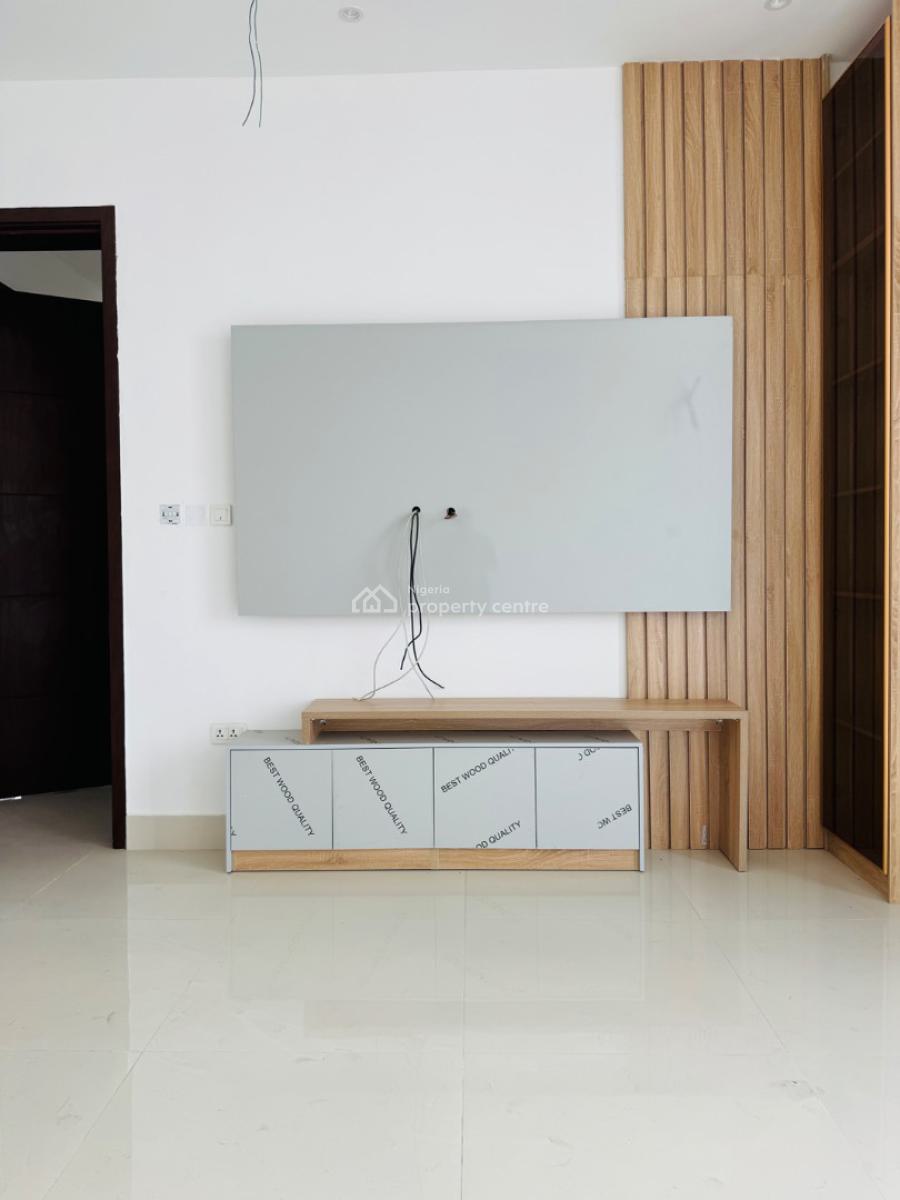 Luxurious 3 Bedroom Apartment, Lekki Phase 1, Lekki, Lagos, Flat / Apartment for Sale