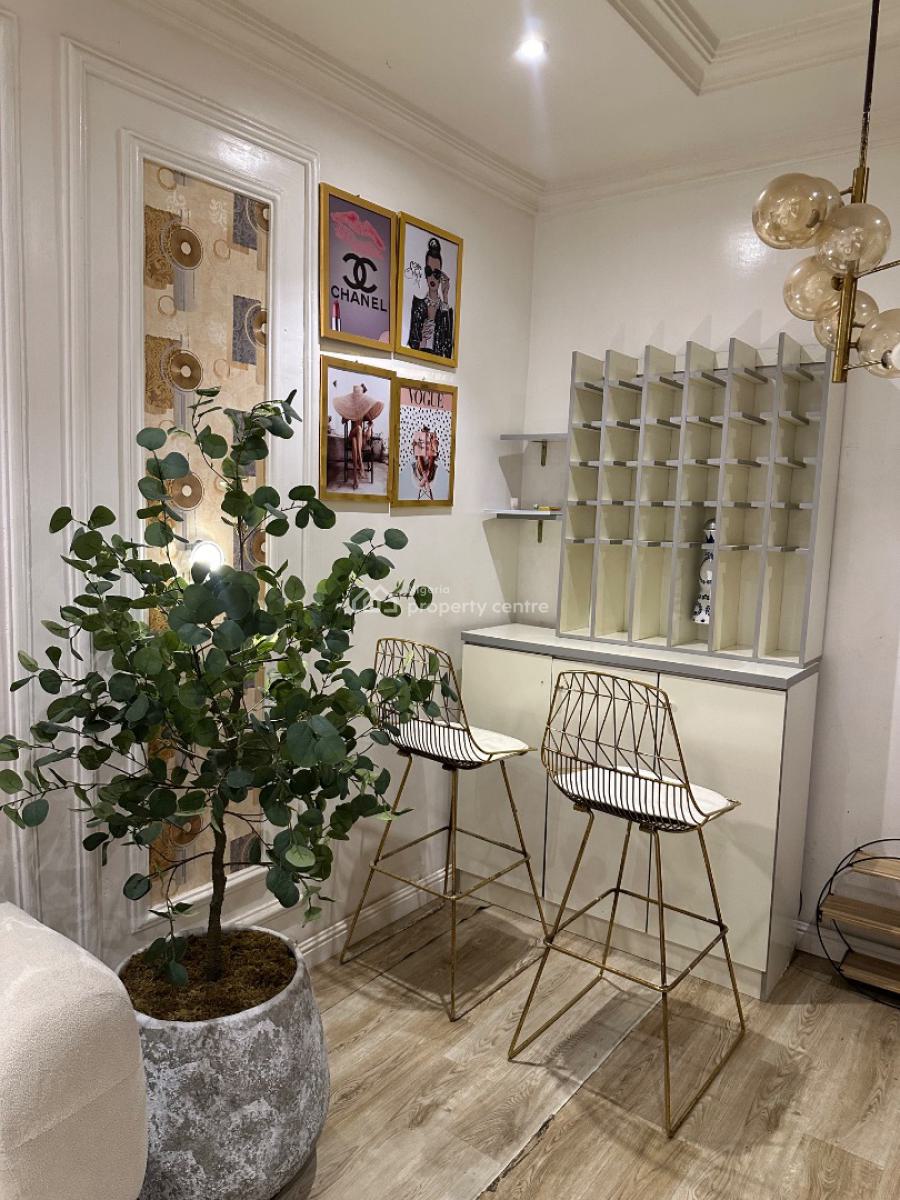 Fully Furnished One 1 Bedroom & Parlor, Iroko Awe Street, Ilasan, Ikate, Lekki, Lagos, Mini Flat (room and Parlour) Short Let