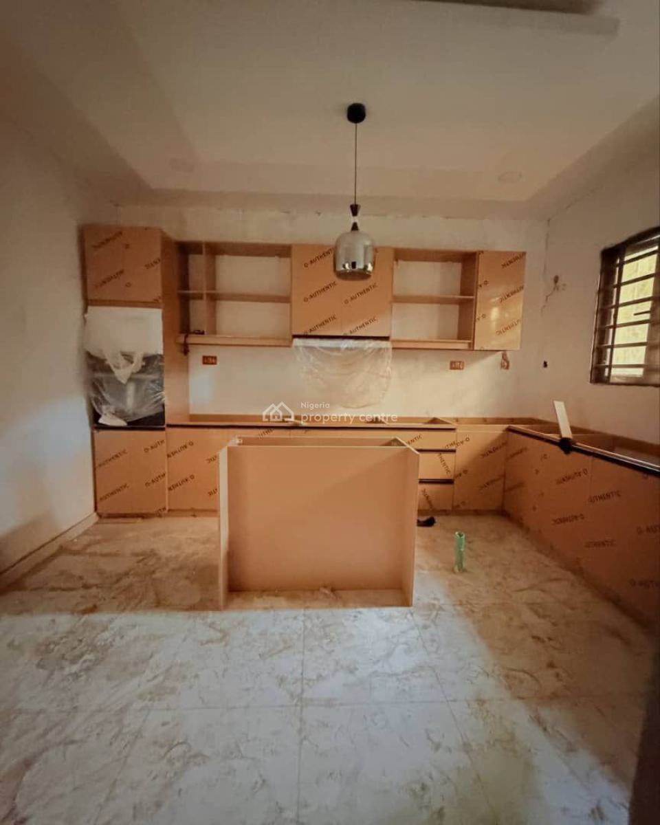 Elegantly Designed 4 Bedroom Semi Detached Duplex + Bq in Serene Estat, Anthony, Maryland, Lagos, Semi-detached Duplex for Sale