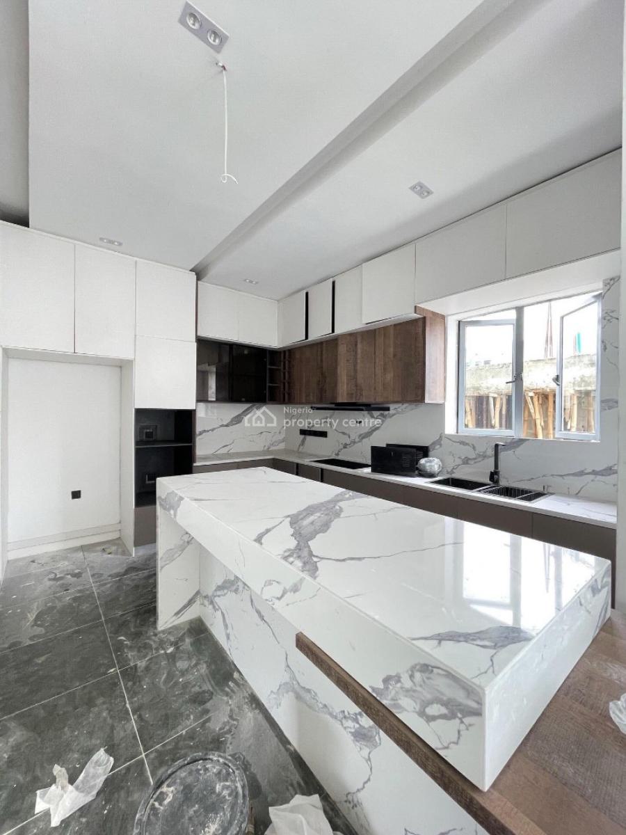 Well Built 3 Bedroom Terrace on 2 Floors with Bq, Lekki Phase 1, Lekki, Lagos, Terraced Duplex for Sale