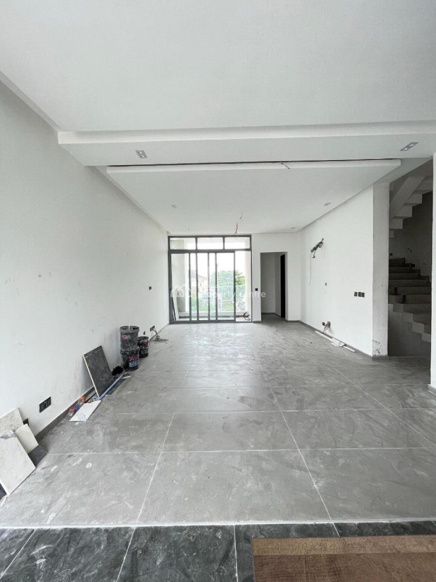 Well Built 3 Bedroom Terrace on 2 Floors with Bq, Lekki Phase 1, Lekki, Lagos, Terraced Duplex for Sale