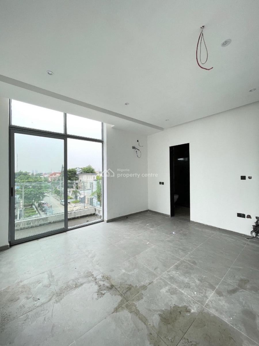 Well Built 3 Bedroom Terrace on 2 Floors with Bq, Lekki Phase 1, Lekki, Lagos, Terraced Duplex for Sale