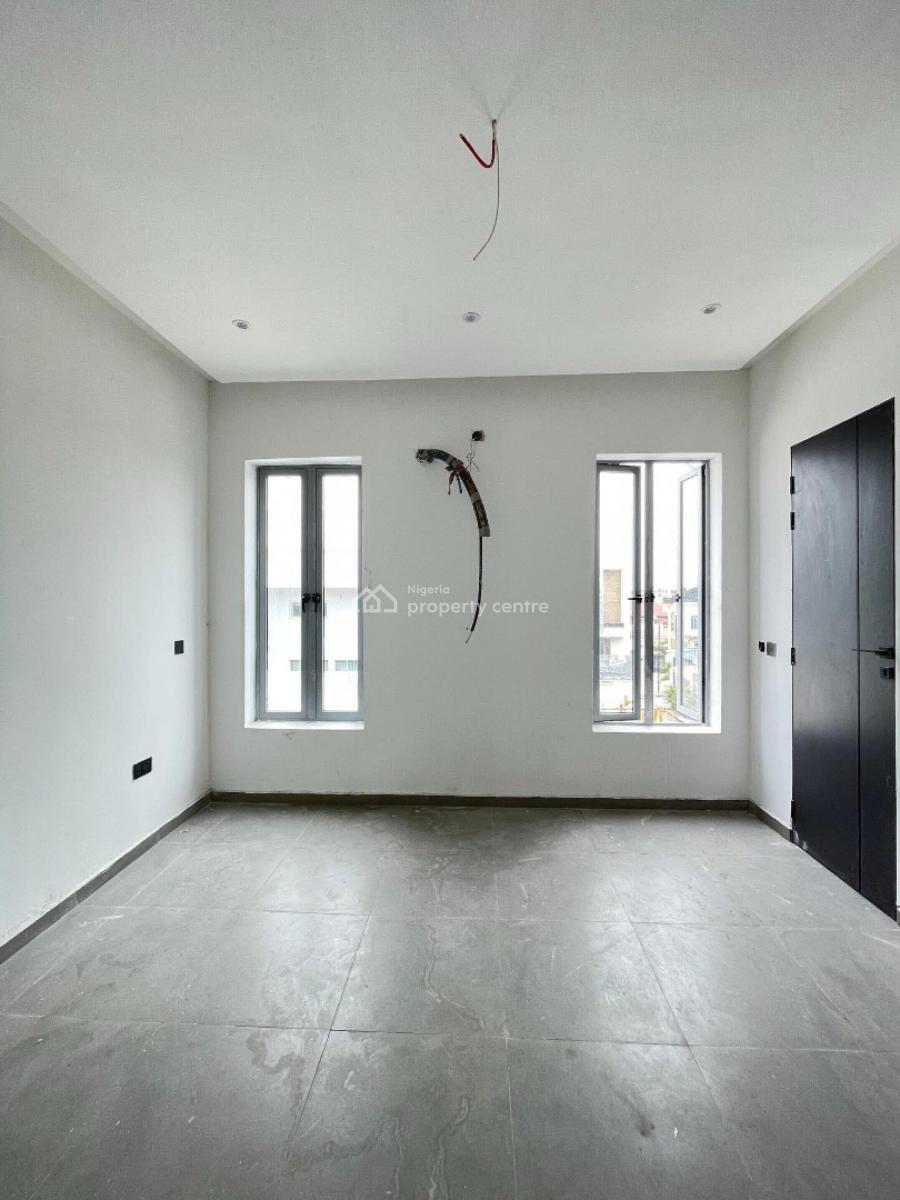 Well Built 3 Bedroom Terrace on 2 Floors with Bq, Lekki Phase 1, Lekki, Lagos, Terraced Duplex for Sale