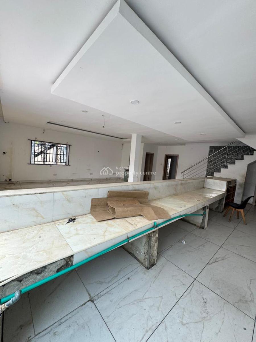 3bedroom Semi Detached Duplex, Lekki Phase 1, Lekki, Lagos, Semi-detached Duplex for Rent