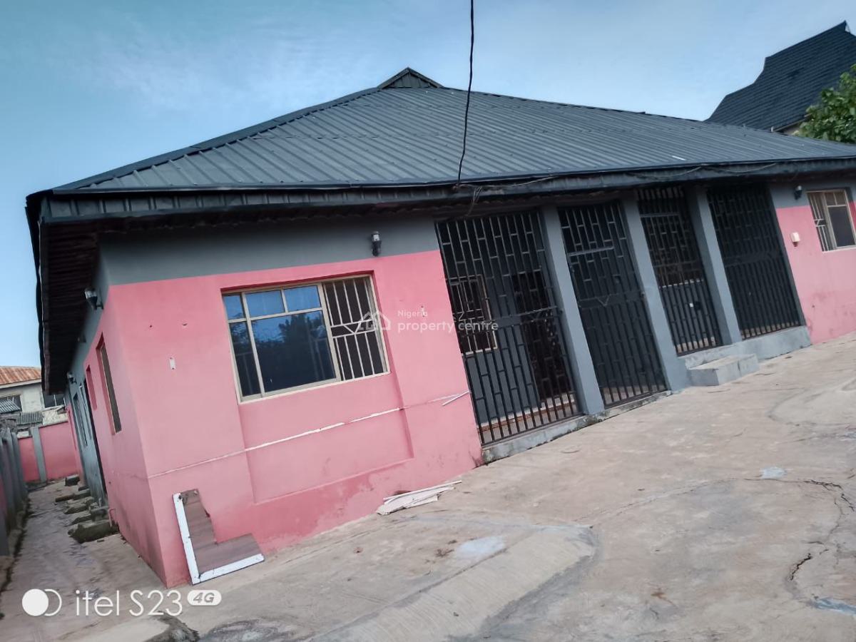 a Beautiful 2 Bedroom Flat, 6 Ifeoluwa Street Aba Ege Owode Nnpc Apata, Apata, Ibadan, Oyo, Flat / Apartment for Rent