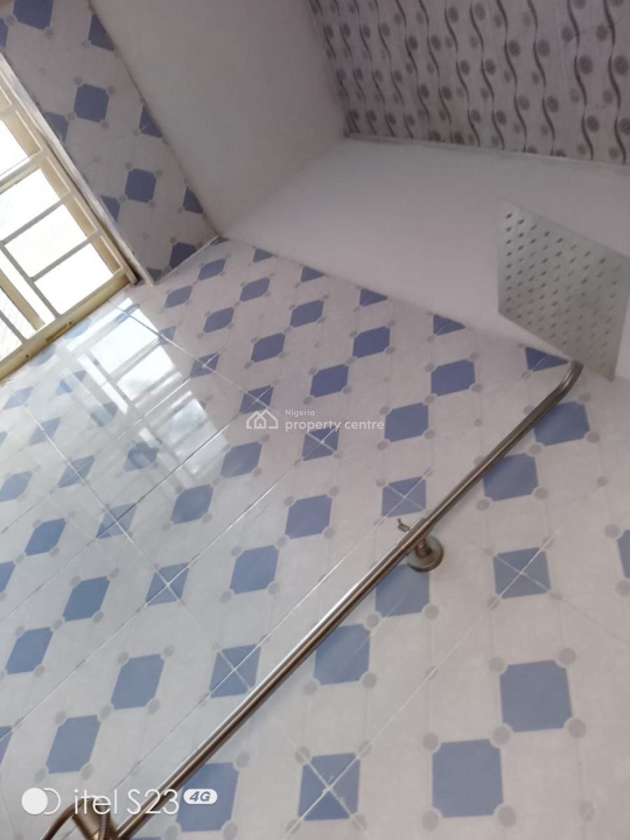 a Beautiful 2 Bedroom Flat, 6 Ifeoluwa Street Aba Ege Owode Nnpc Apata, Apata, Ibadan, Oyo, Flat / Apartment for Rent