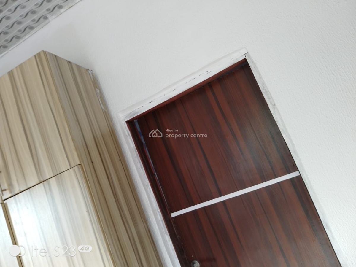 a Beautiful 2 Bedroom Flat, 6 Ifeoluwa Street Aba Ege Owode Nnpc Apata, Apata, Ibadan, Oyo, Flat / Apartment for Rent
