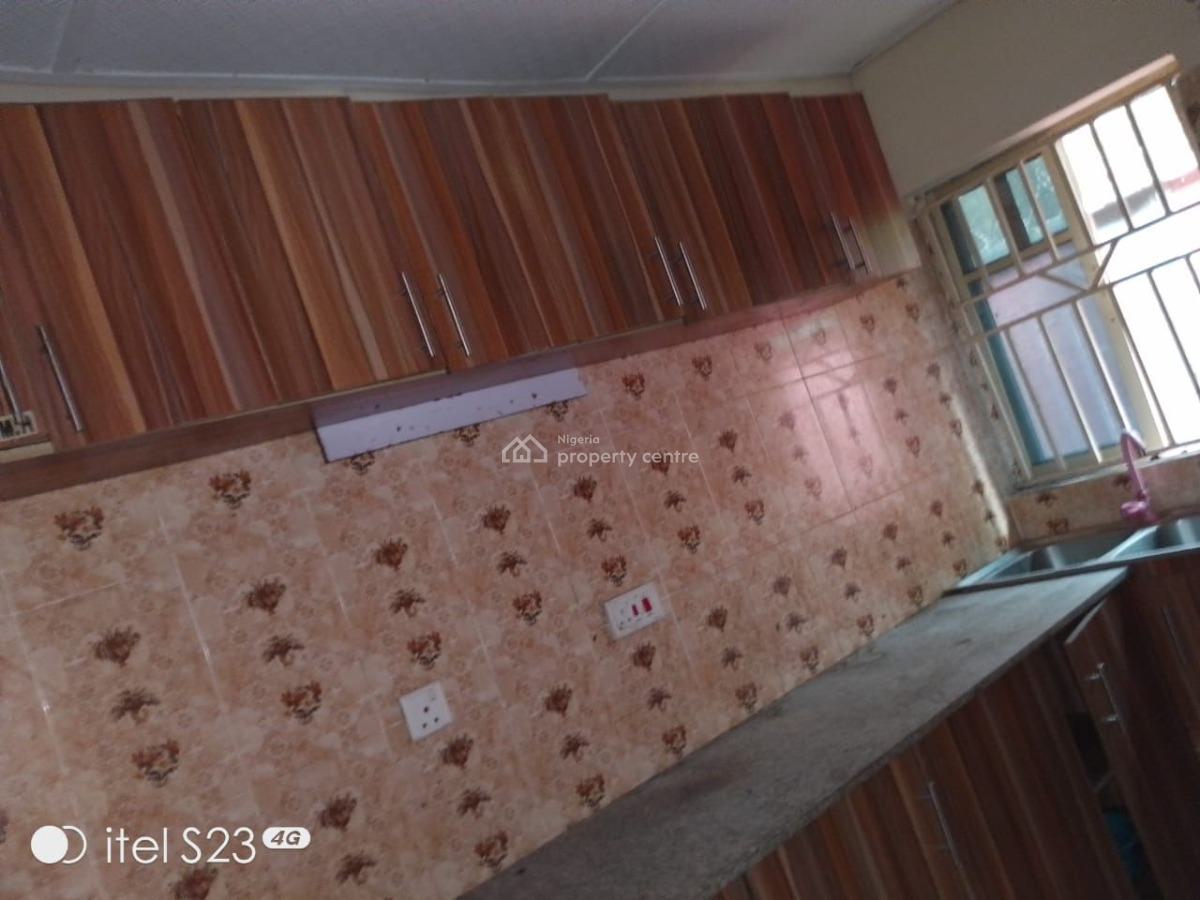 a Beautiful 2 Bedroom Flat, 6 Ifeoluwa Street Aba Ege Owode Nnpc Apata, Apata, Ibadan, Oyo, Flat / Apartment for Rent