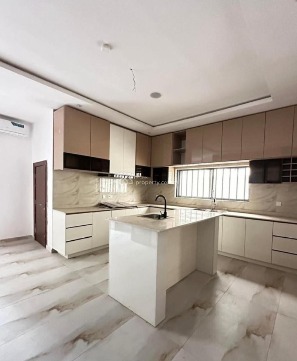 Brand New and Self-serviced and Self-compound 5 Bedroom En-suite Semi-, Lekki Phase 1, Lekki, Lagos, Semi-detached Duplex for Rent