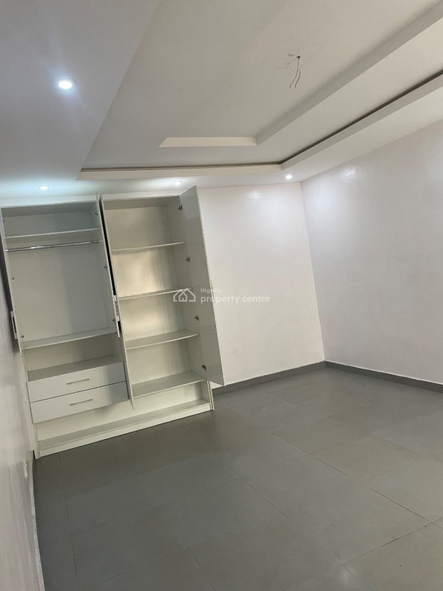 Modern 2-bedroom Apartment  Prime Ogudu Estate.*, Ramat Crescent, Gra, Ogudu, Lagos, Flat / Apartment for Rent