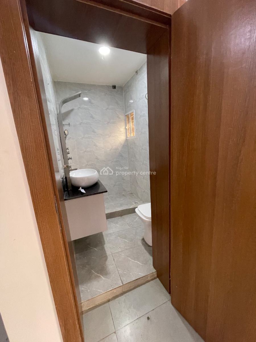 Modern 2 Bedrooms Apartment on Ground Floor, Ramat Crescent, Gra, Ogudu, Lagos, Flat / Apartment for Rent