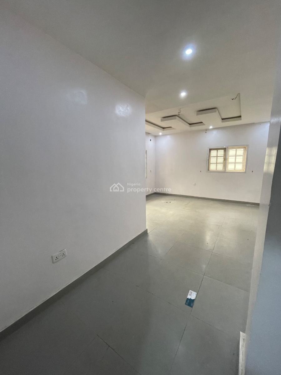 Modern 2 Bedrooms Apartment on Ground Floor, Ramat Crescent, Gra, Ogudu, Lagos, Flat / Apartment for Rent