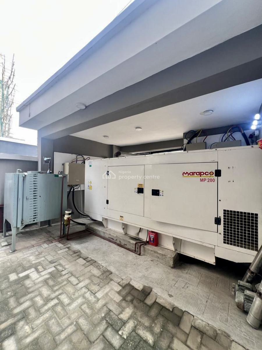 Modern 2-bedroom Apartment with Elevator & Gym, Lekki Phase 1, Lekki, Lagos, Flat / Apartment for Rent