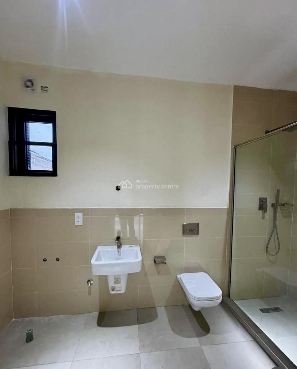 Exquisitely Detailed 2-bedroom Apartment with Bq, Pool & Elevator, Lekki Phase 1, Lekki, Lagos, Flat / Apartment for Rent