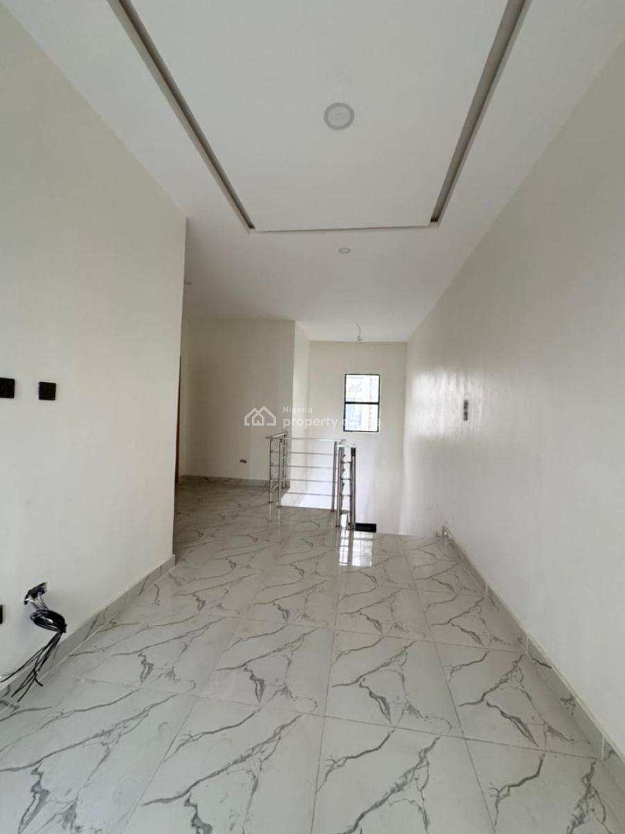 Serviced 3bedrooms Terrace Duplex Available, Sangotedo, Lekki, Lagos, Terraced Duplex for Rent