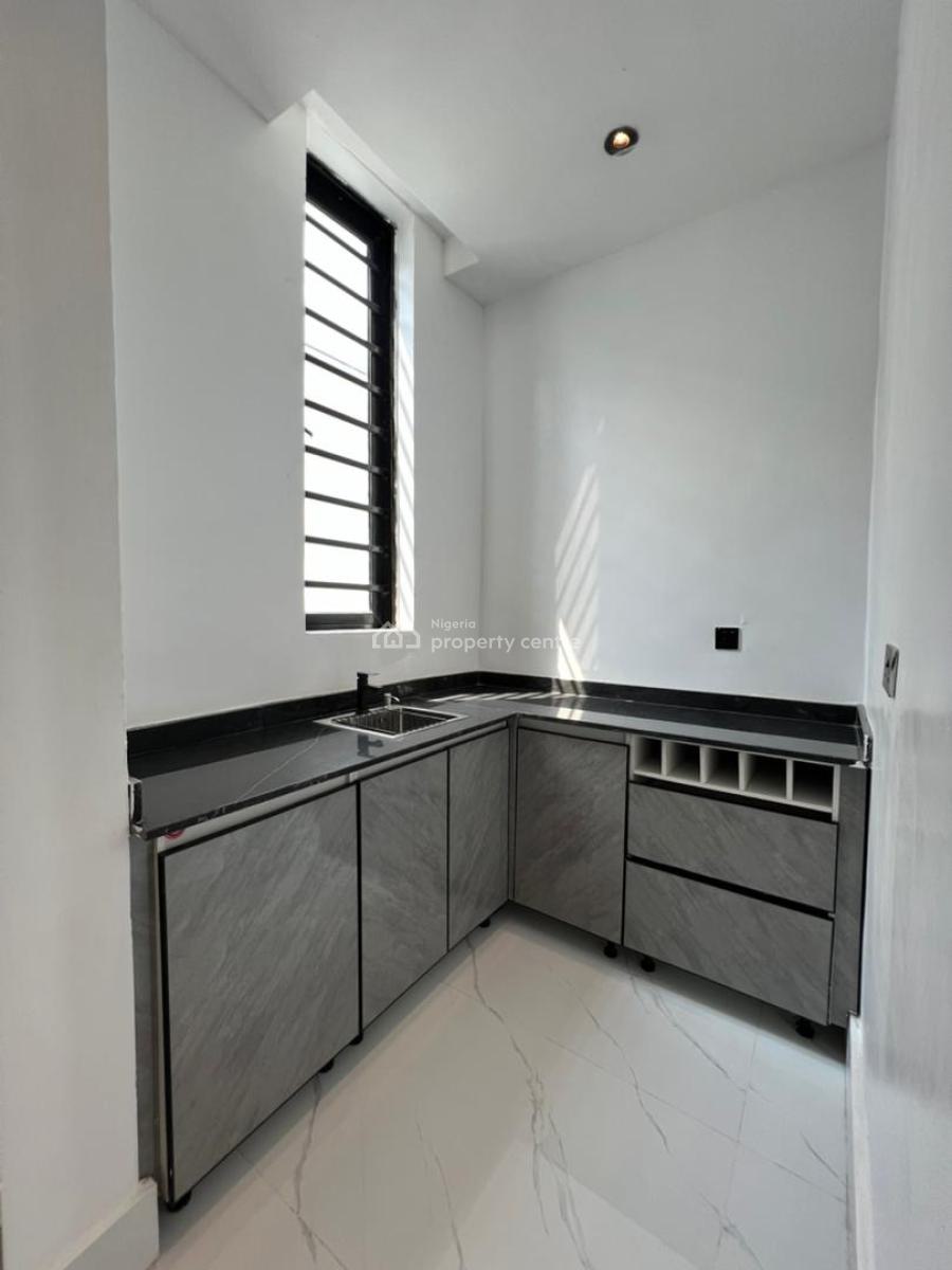 Elegantly Built 5 Bedroom Fully Detached Home with Cinema, Pool, Lekki Phase 1, Lekki, Lagos, Detached Duplex for Sale