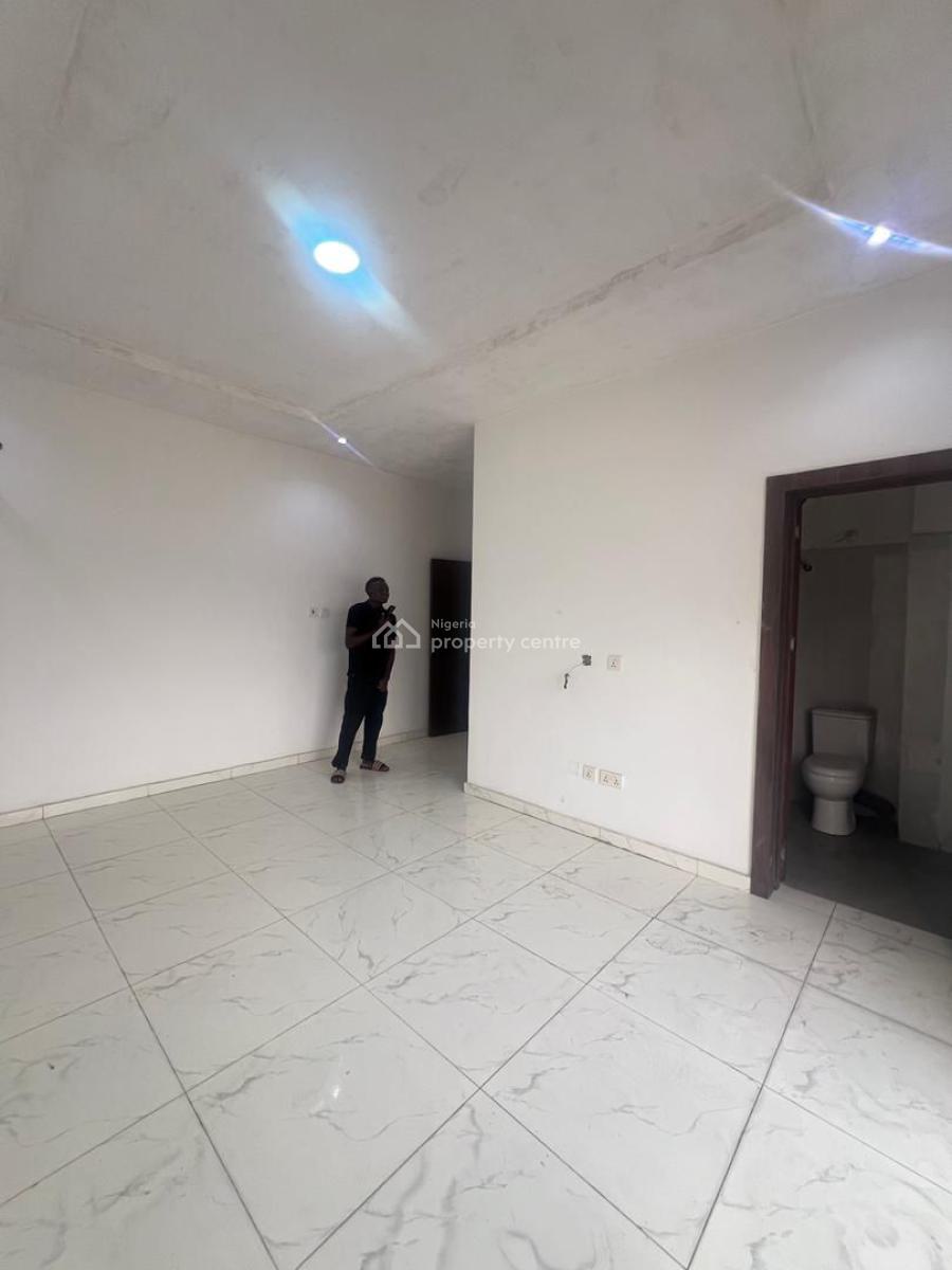 Luxury Home in Lekki: 3-bedroom with Gym, Lekki Phase 1, Lekki, Lagos, Flat / Apartment for Rent