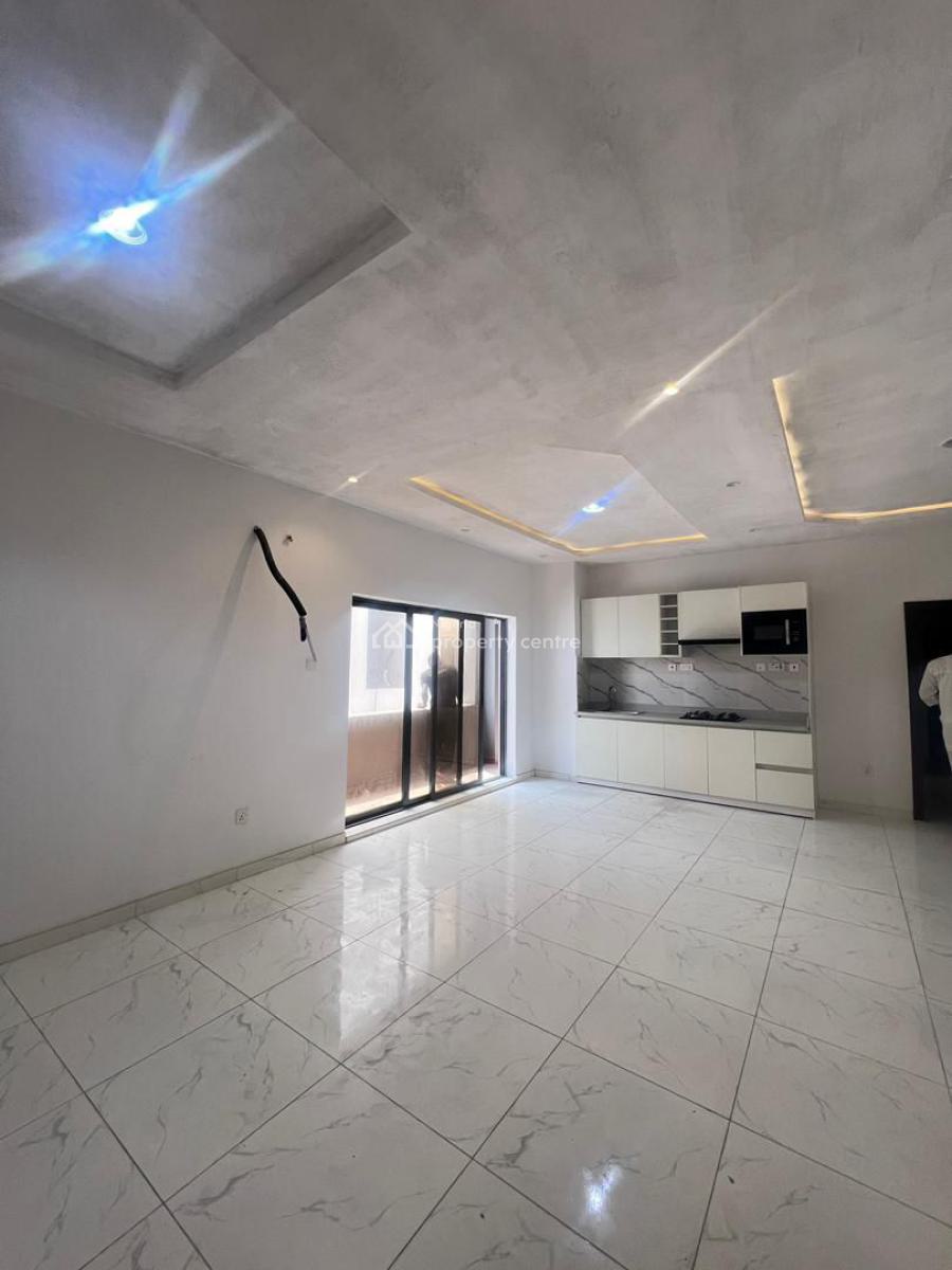 2-bedroom with Gym & Elevator, Lekki Phase 1, Lekki, Lagos, Flat / Apartment for Rent