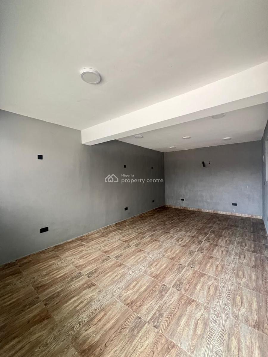 2-bedroom with Gym & Elevator, Lekki Phase 1, Lekki, Lagos, Flat / Apartment for Rent