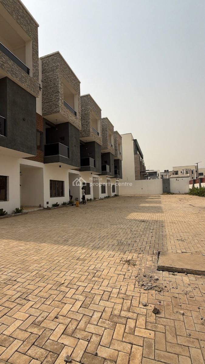 Now Listing a Distressed 5 Units of Newly Built 4-bedroom Duplex with, Jahi, Jahi, Abuja, Terraced Duplex for Sale