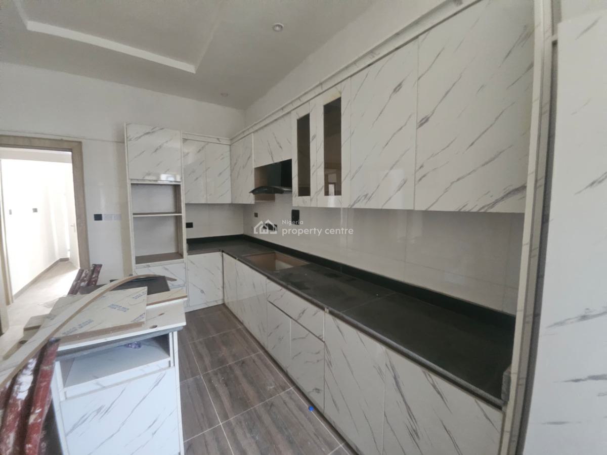 Brandnew 6 Bedroom Duplex, By Nnpc, Guzape District, Abuja, Terraced Duplex for Sale