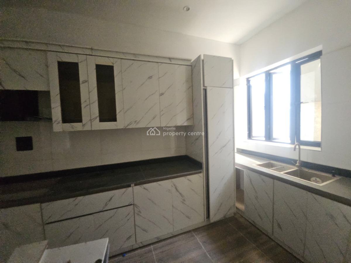 Brandnew 6 Bedroom Duplex, By Nnpc, Guzape District, Abuja, Terraced Duplex for Sale