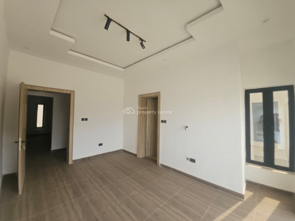 Brandnew 6 Bedroom Duplex, By Nnpc, Guzape District, Abuja, Terraced Duplex for Sale